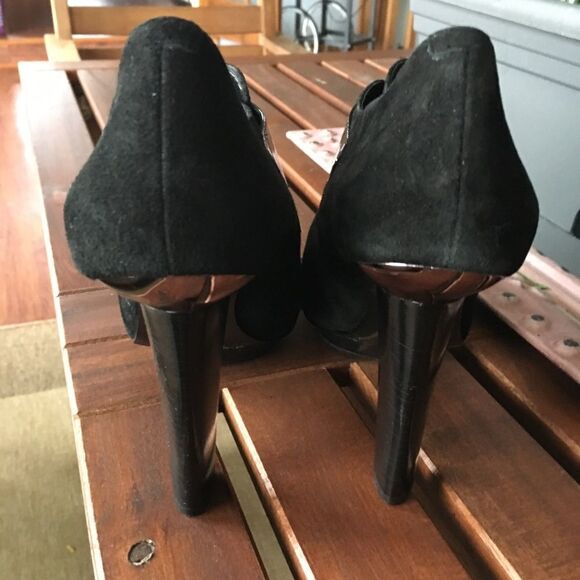 BCBG Koala platform heels. Size 9.5 - Picture 3 of 3